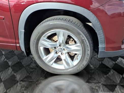 Used 2018 Toyota Highlander Limited image 7