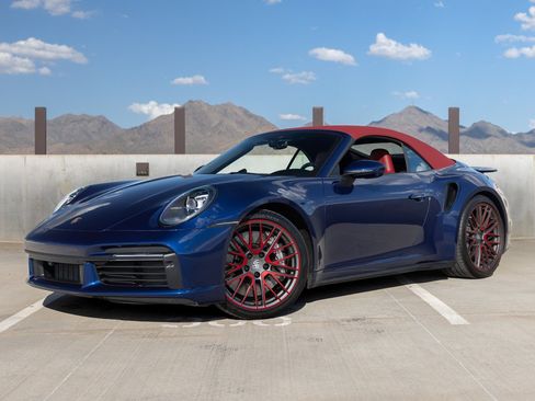 Used 2025 Porsche 911 Turbo AWD/4WD image 2