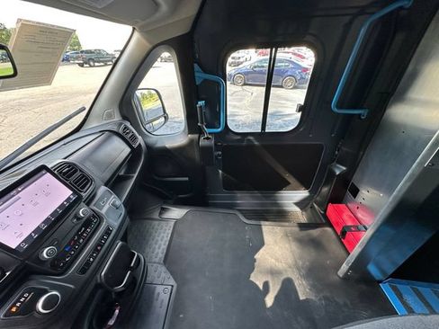 Used 2024 RAM ProMaster 3500 FWD image 25