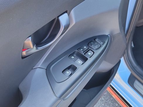 Used 2022 Hyundai Veloster N FWD image 12