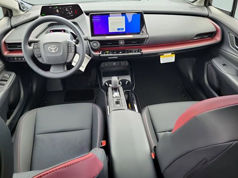 New 2026 Toyota Prius Plug-In Hybrid FWD image 12
