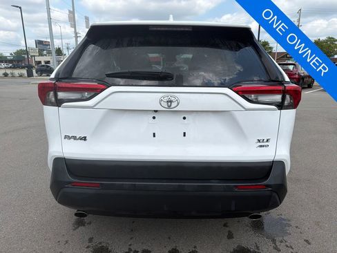 Used 2025 Toyota RAV4 XLE AWD/4WD image 5