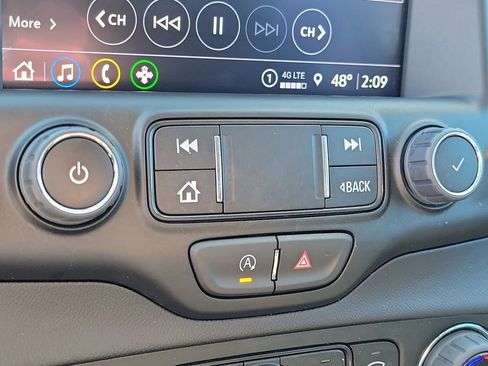 Certified 2024 GMC Terrain SLT w/ LPO, Floor Liner Package image 27