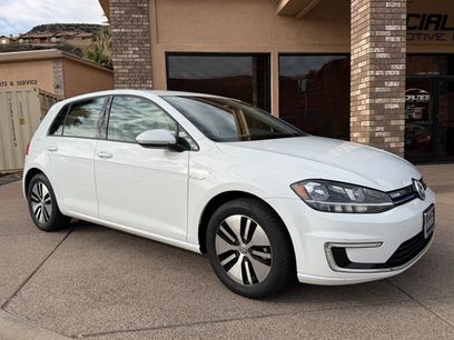 Used 2017 Volkswagen e-Golf SE w/ DC Fast Charging Package