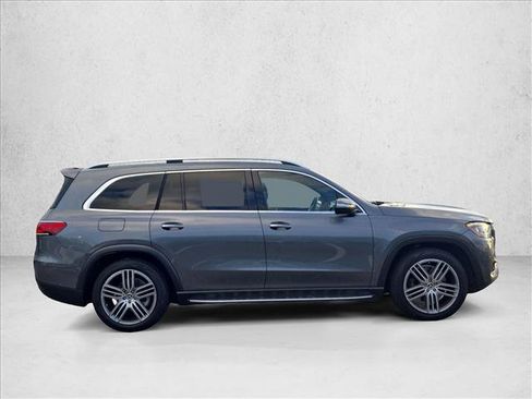 Used 2022 Mercedes-Benz GLS 450 4MATIC image 4