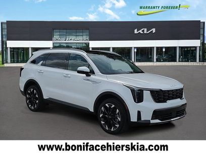 Certified 2025 Kia Sorento EX w/ Panoramic Sunroof Package