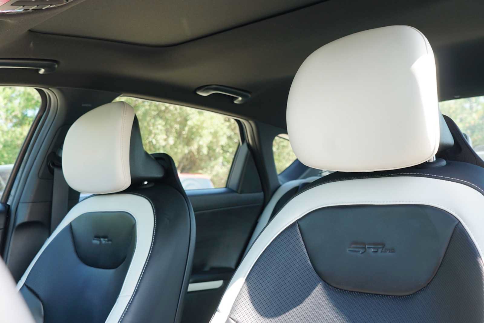 Certified 2025 Kia K4 GT-Line w/ GT-Line Premium Package FWD image 8
