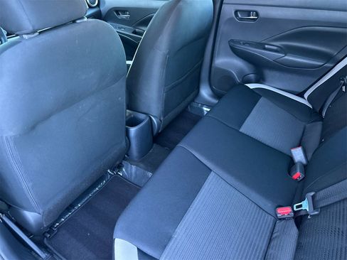 Used 2020 Nissan Versa SV image 12