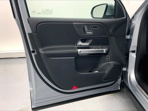 Used 2026 Mercedes-Benz GLB 250 image 19