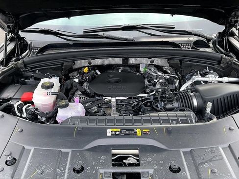 New 2026 Jeep Grand Cherokee Laredo image 36