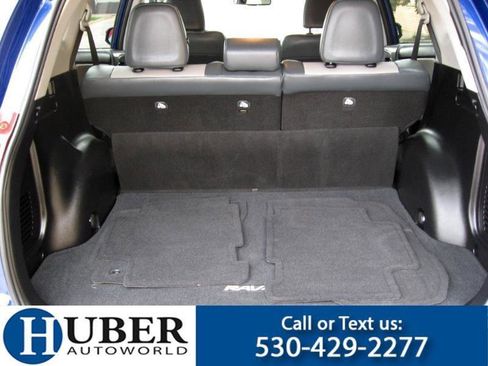 Used 2015 Toyota RAV4 Limited image 14