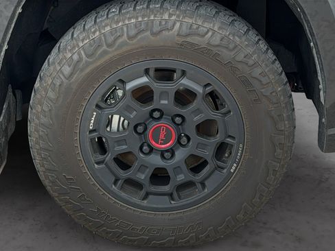 Used 2025 Toyota Sequoia TRD Pro AWD/4WD image 19