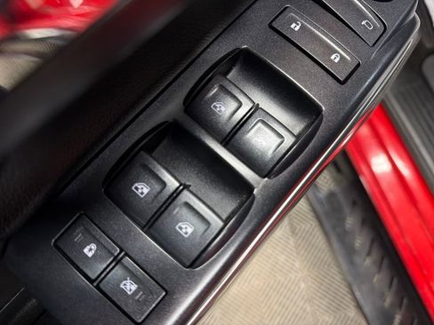 Used 2018 Chevrolet Silverado 1500 LT image 17