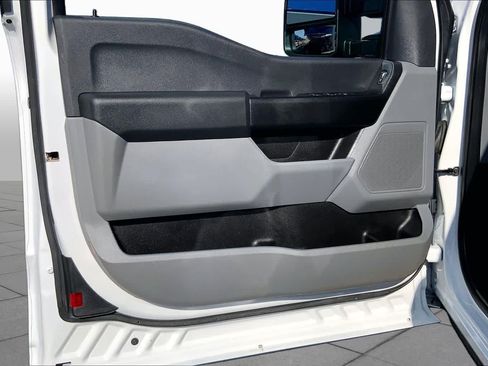 Used 2025 Ford F250 XL AWD/4WD image 22