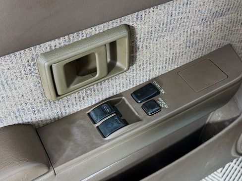 Used 1998 Toyota Tacoma 4x4 Xtracab V6 image 18