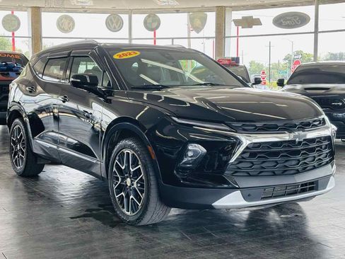 Used 2023 Chevrolet Blazer Premier w/ Driver Confidence II Package AWD/4WD image 4