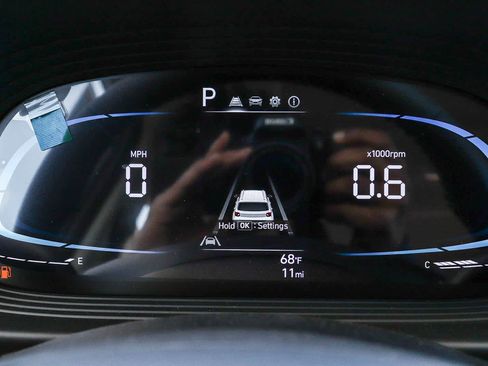 New 2026 Hyundai Venue SEL FWD image 31