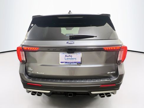 Used 2025 Ford Explorer Platinum w/ Ultimate Package AWD/4WD image 6