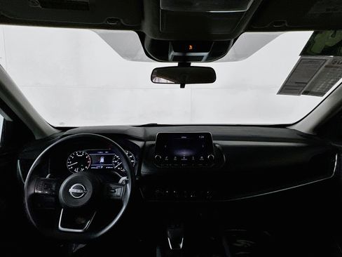 Used 2024 Nissan Rogue S FWD image 30