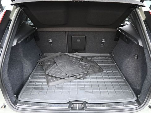 Certified 2023 Volvo XC40 B5 Plus w/ Driver Assist Package image 19