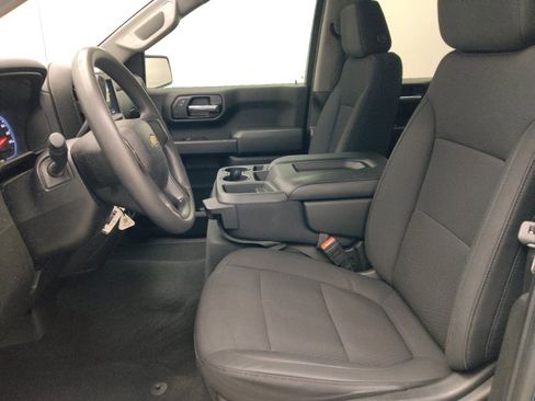 Used 2019 Chevrolet Silverado 1500 Custom RWD image 17