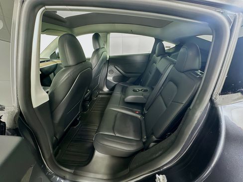 Used 2024 Tesla Model Y Performance image 26