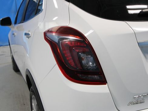Used 2018 Buick Encore Preferred FWD image 32