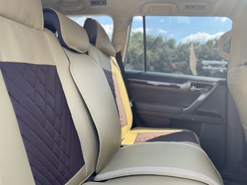 Used 2018 Lexus GX 460 Premium w/ Premium Package image 33