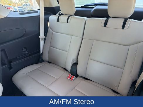 Used 2021 Ford Explorer XLT w/ Equipment Group 202A image 18