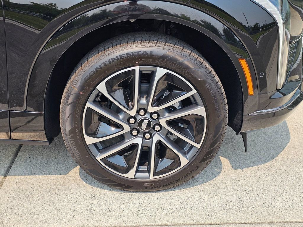 New 2026 Cadillac Optiq Sport 1 AWD/4WD image 9