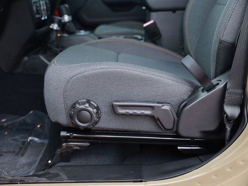 New 2026 Jeep Gladiator Sport image 14