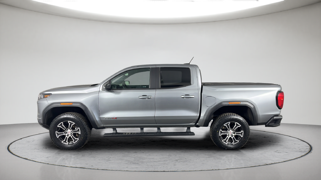 Used 2023 GMC Canyon AT4 w/ AT4 Premium Package AWD/4WD image 14
