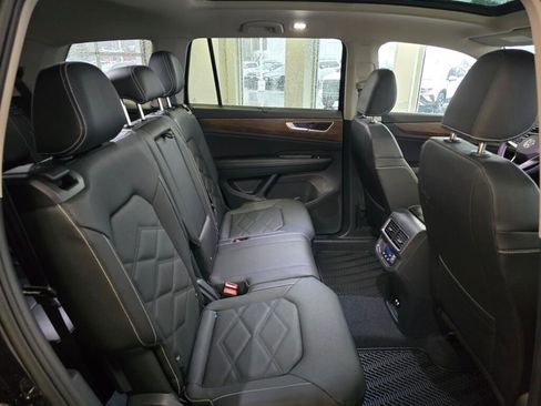 New 2026 Volkswagen Atlas SE image 33