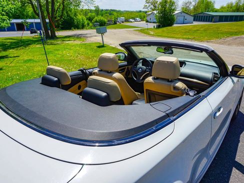 Used 2012 BMW 128i Convertible RWD image 41