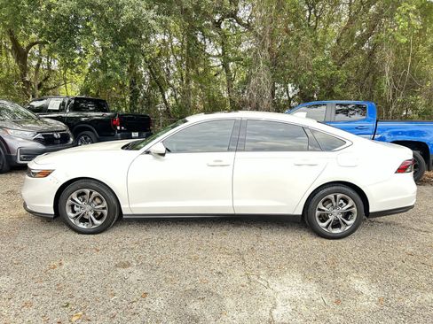 Used 2024 Honda Accord EX image 4