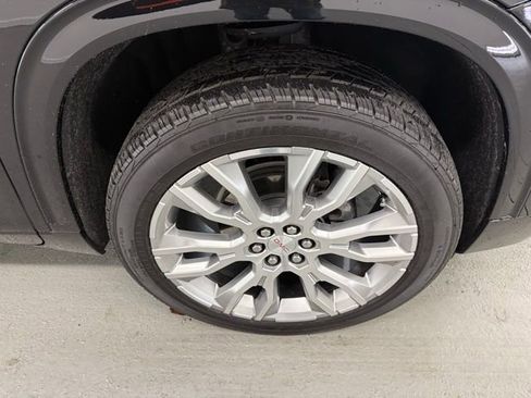 Used 2024 GMC Acadia Denali w/ Super Cruise Package image 5