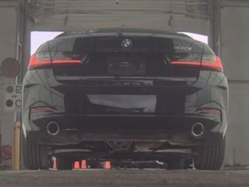 Used 2025 BMW 330i Sedan image 8