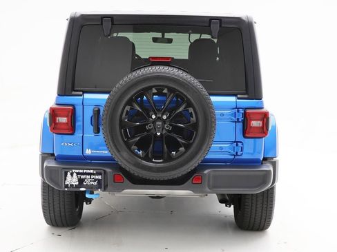 Used 2023 Jeep Wrangler Unlimited Sahara w/ Cold Weather Group image 7