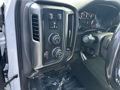 Certified 2019 Chevrolet Silverado 1500 LT w/ All Star Edition AWD/4WD image 12