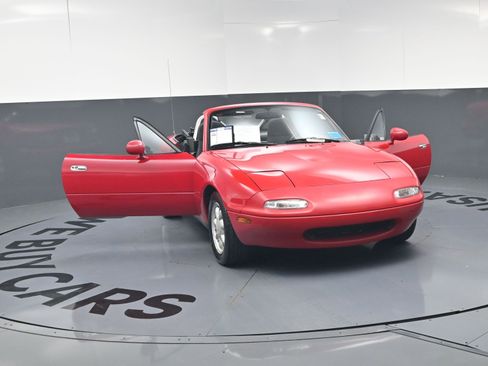 Used 1990 MAZDA MX-5 Miata RWD image 19