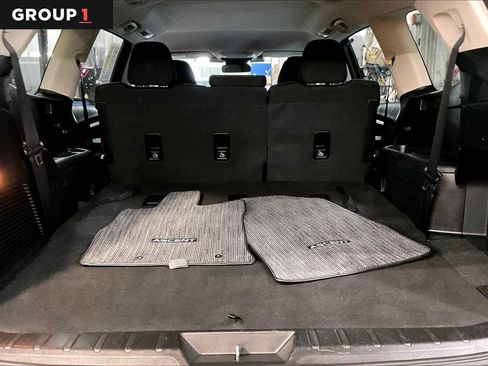 Certified 2023 Subaru Ascent 8-Passenger AWD/4WD image 33