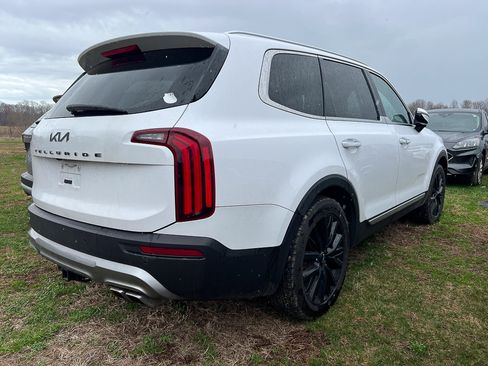 Used 2022 Kia Telluride SX w/ Towing Package image 4