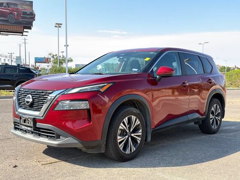 Used 2022 Nissan Rogue SV FWD image 1