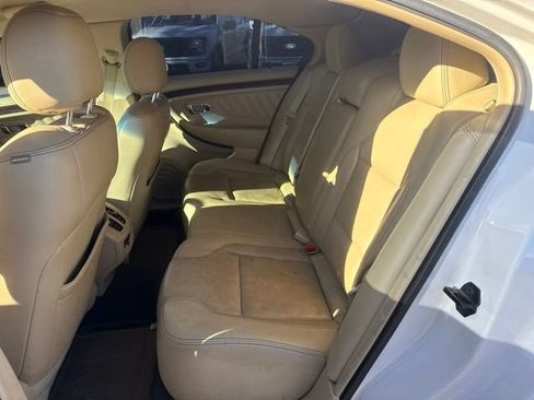 Used 2017 Ford Taurus Limited AWD/4WD image 23