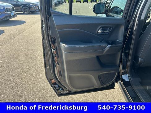 Used 2021 Honda Ridgeline Sport image 11