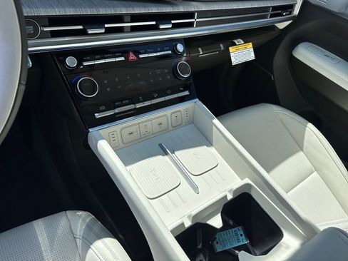 New 2025 Hyundai Santa Fe Calligraphy image 21