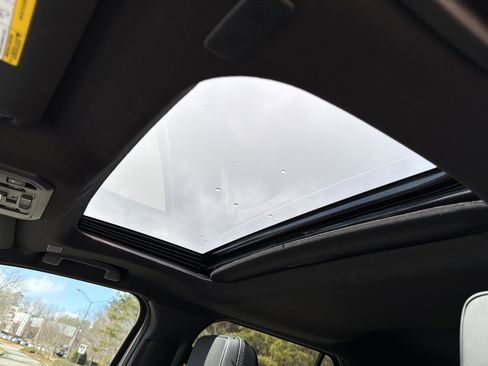 Used 2025 Toyota 4Runner Limited w/ Tow Technology Package image 30