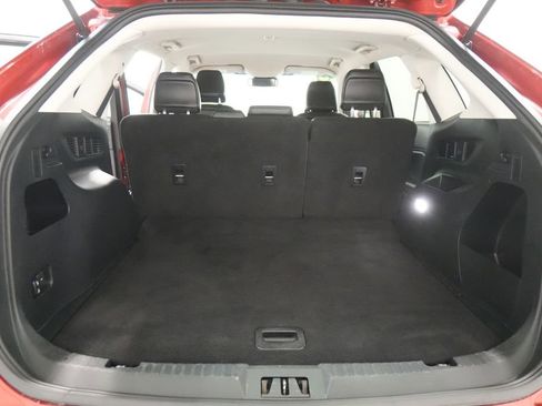 Used 2020 Ford Edge SEL w/ Cold Weather Package image 22