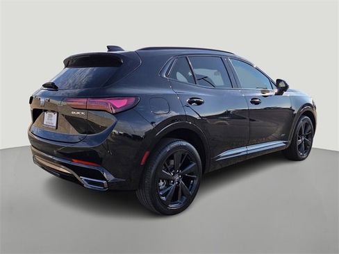 Used 2025 Buick Envision Sport Touring image 4