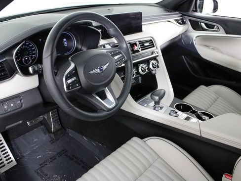 Used 2023 Genesis G70 2.0T w/ Sport Prestige Package image 15